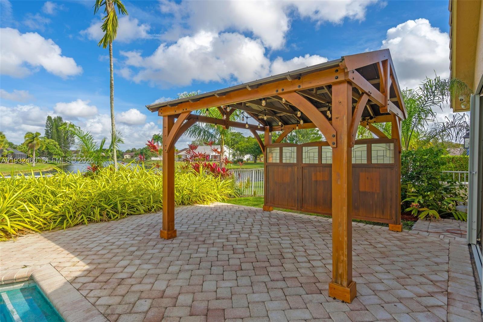 7840 NW 86th Ter, Tamarac FL 33321