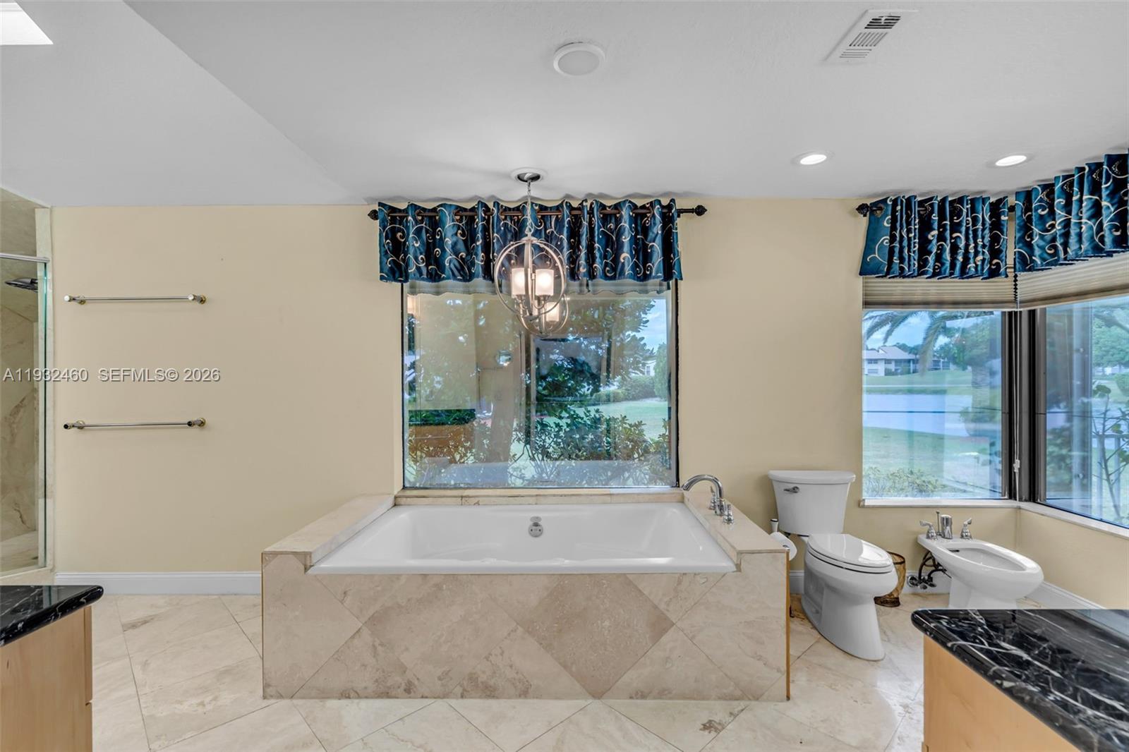 7840 NW 86th Ter, Tamarac FL 33321