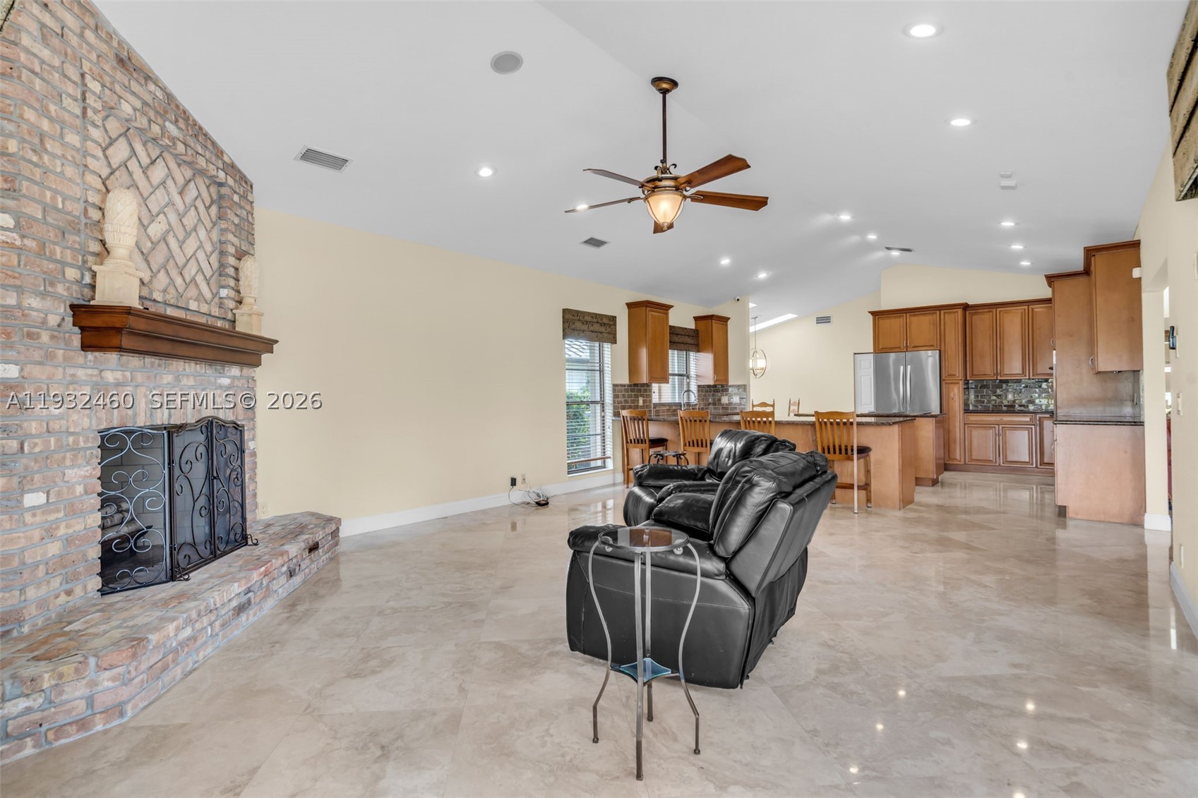 7840 NW 86th Ter, Tamarac FL 33321