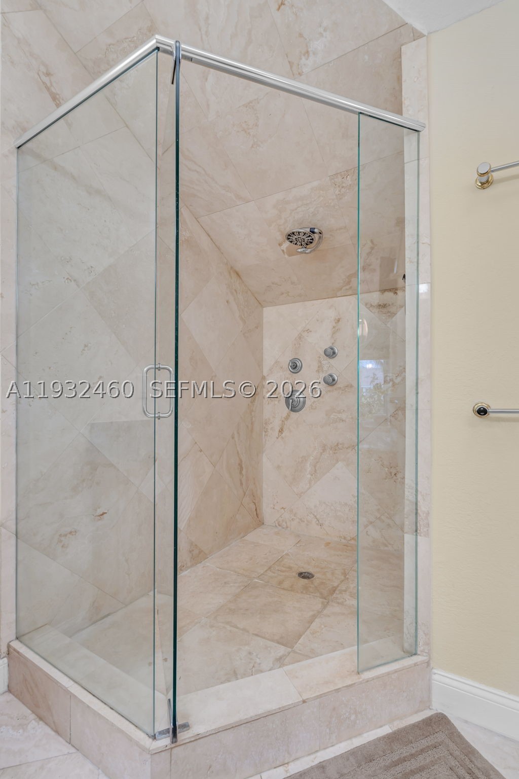7840 NW 86th Ter, Tamarac FL 33321