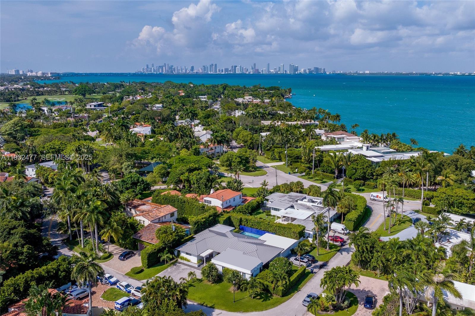 6420 Pinetree Drive Cir, Miami Beach FL 33141