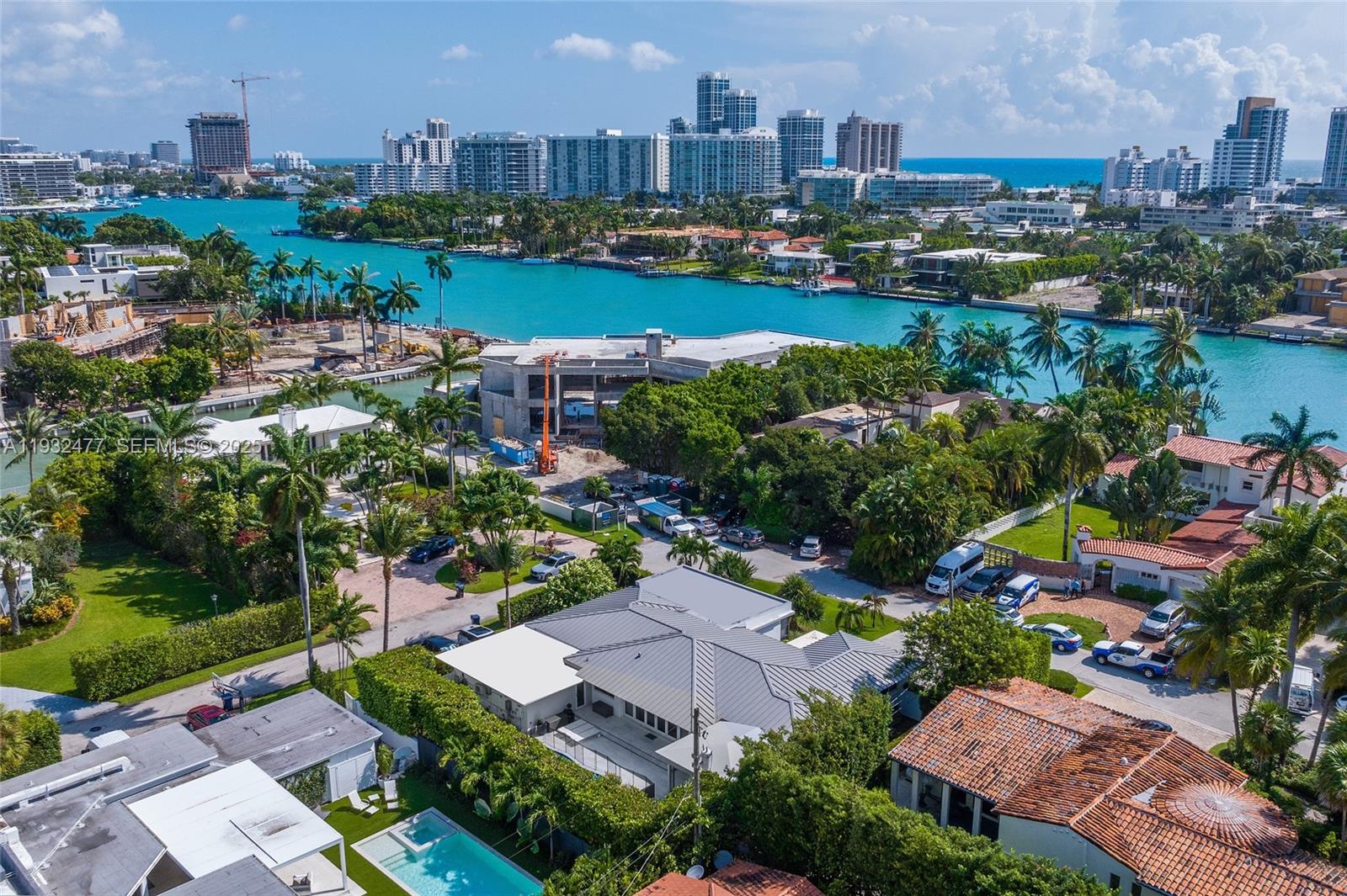 6420 Pinetree Drive Cir, Miami Beach FL 33141