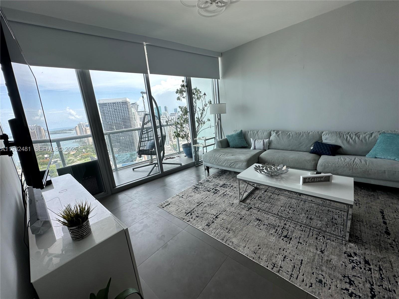 888 Biscayne Blvd #4302, Miami FL 33132