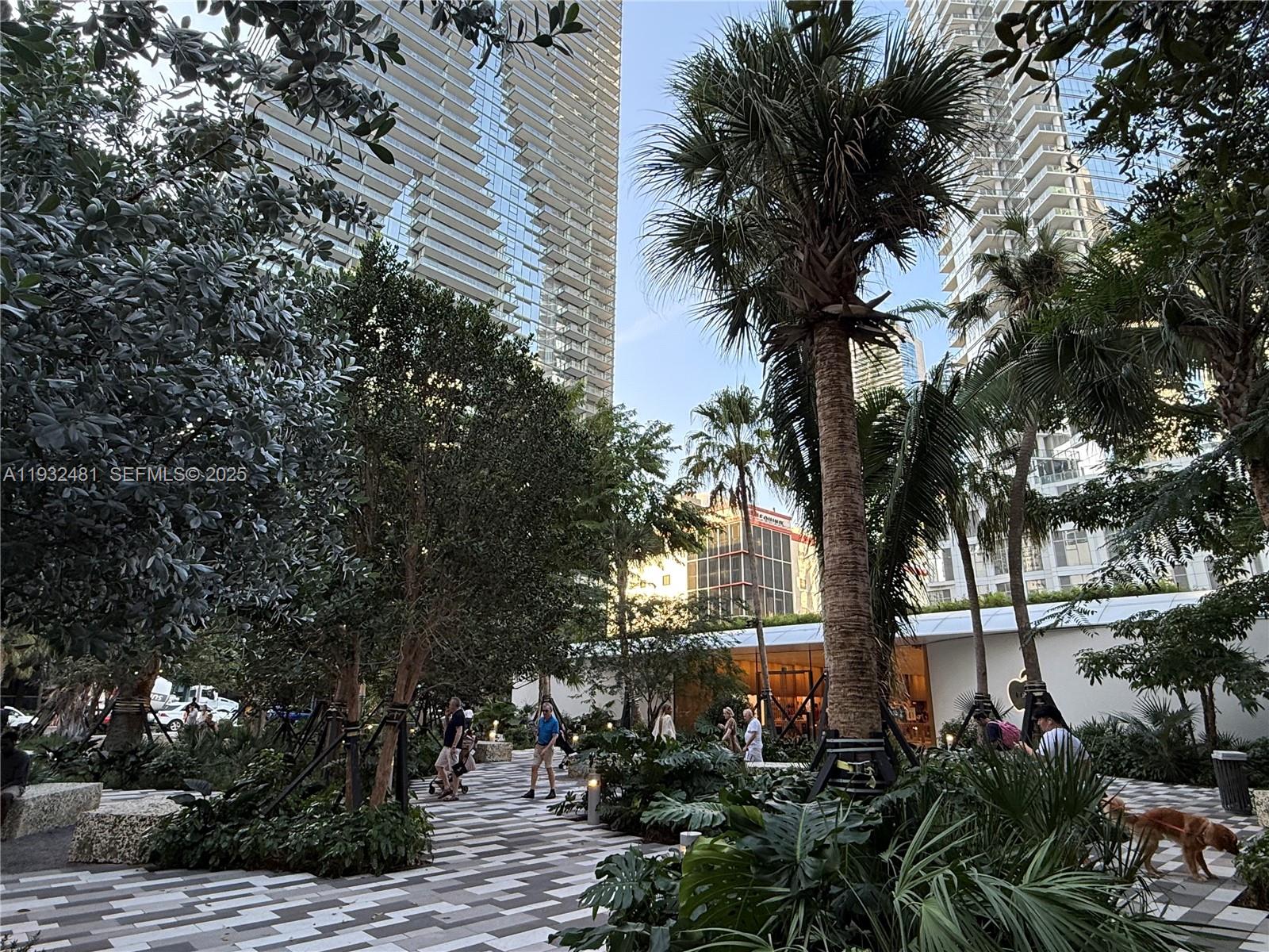 888 Biscayne Blvd #4302, Miami FL 33132