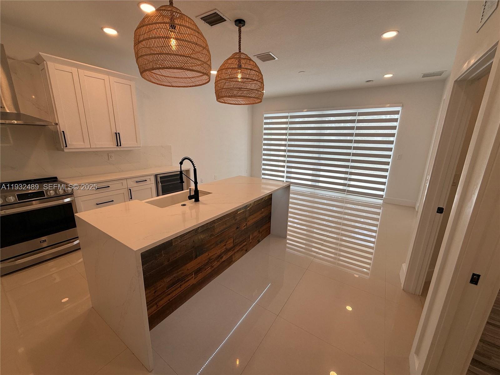 107 SE 22nd Ter, Homestead FL 33033
