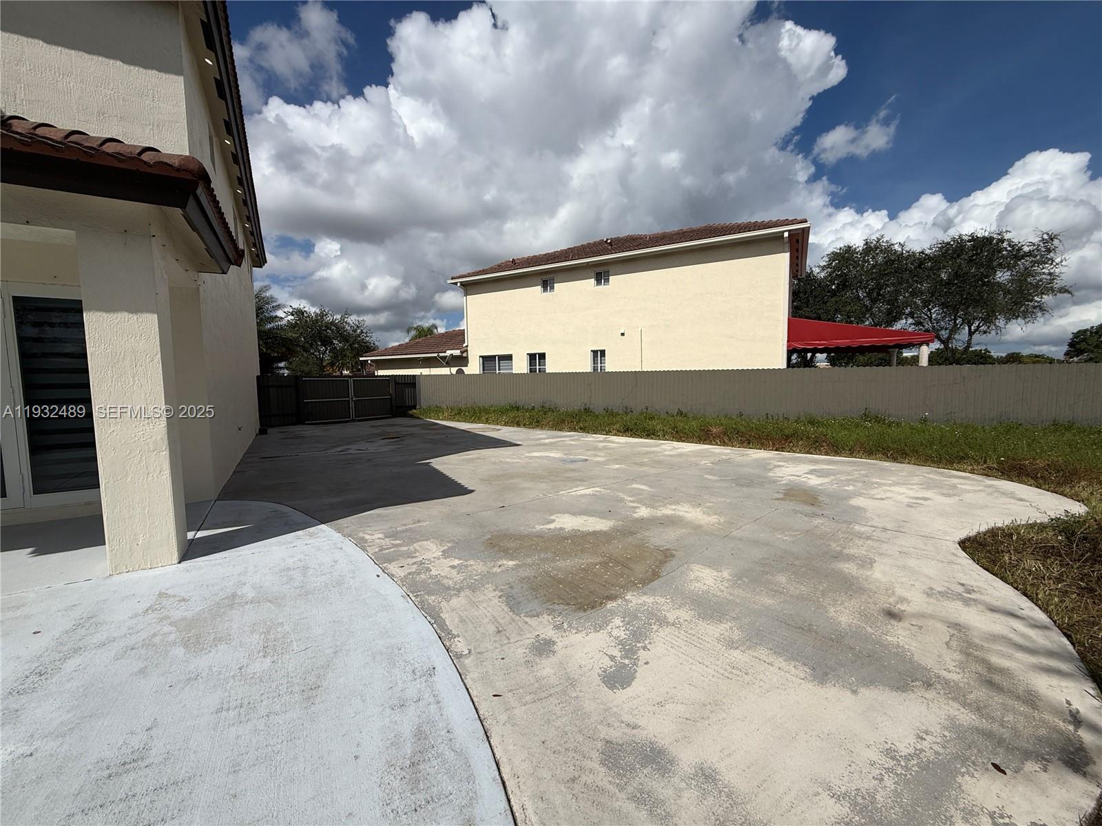 107 SE 22nd Ter, Homestead FL 33033