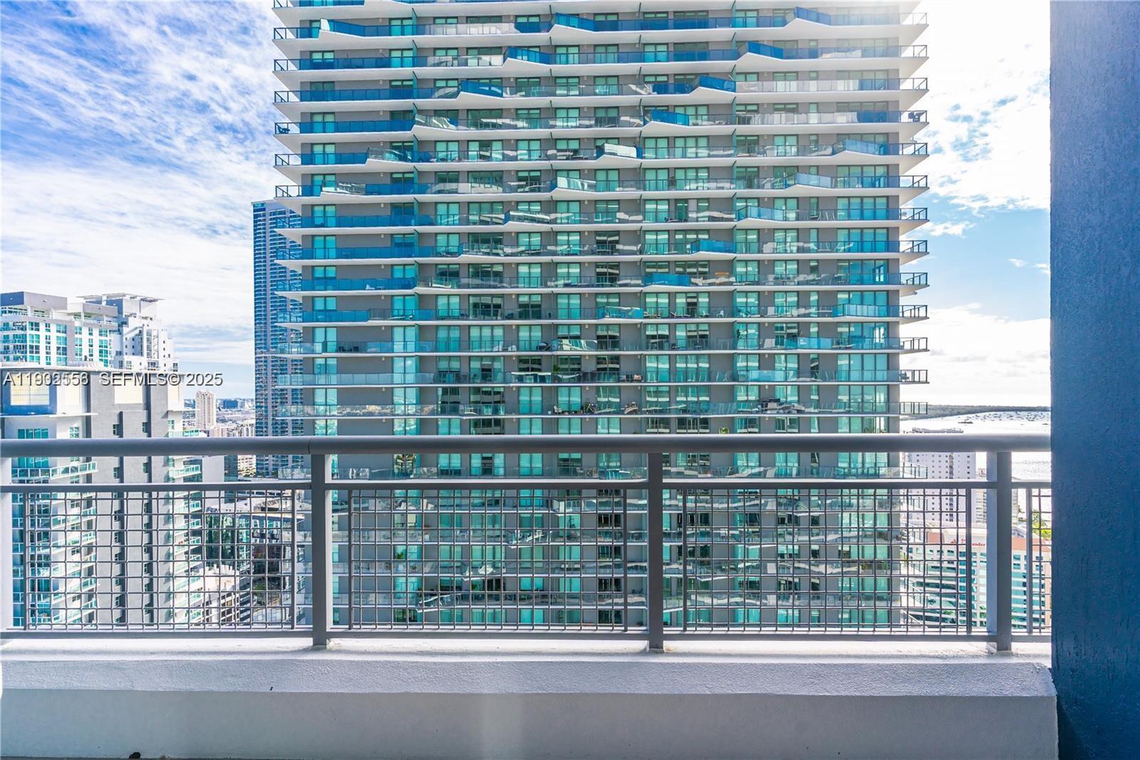 60 SW 13th St #3416, Miami FL 33130