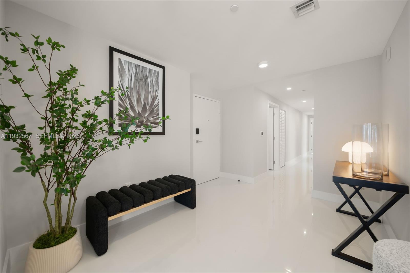 600 NE 27th St #2401, Miami FL 33137