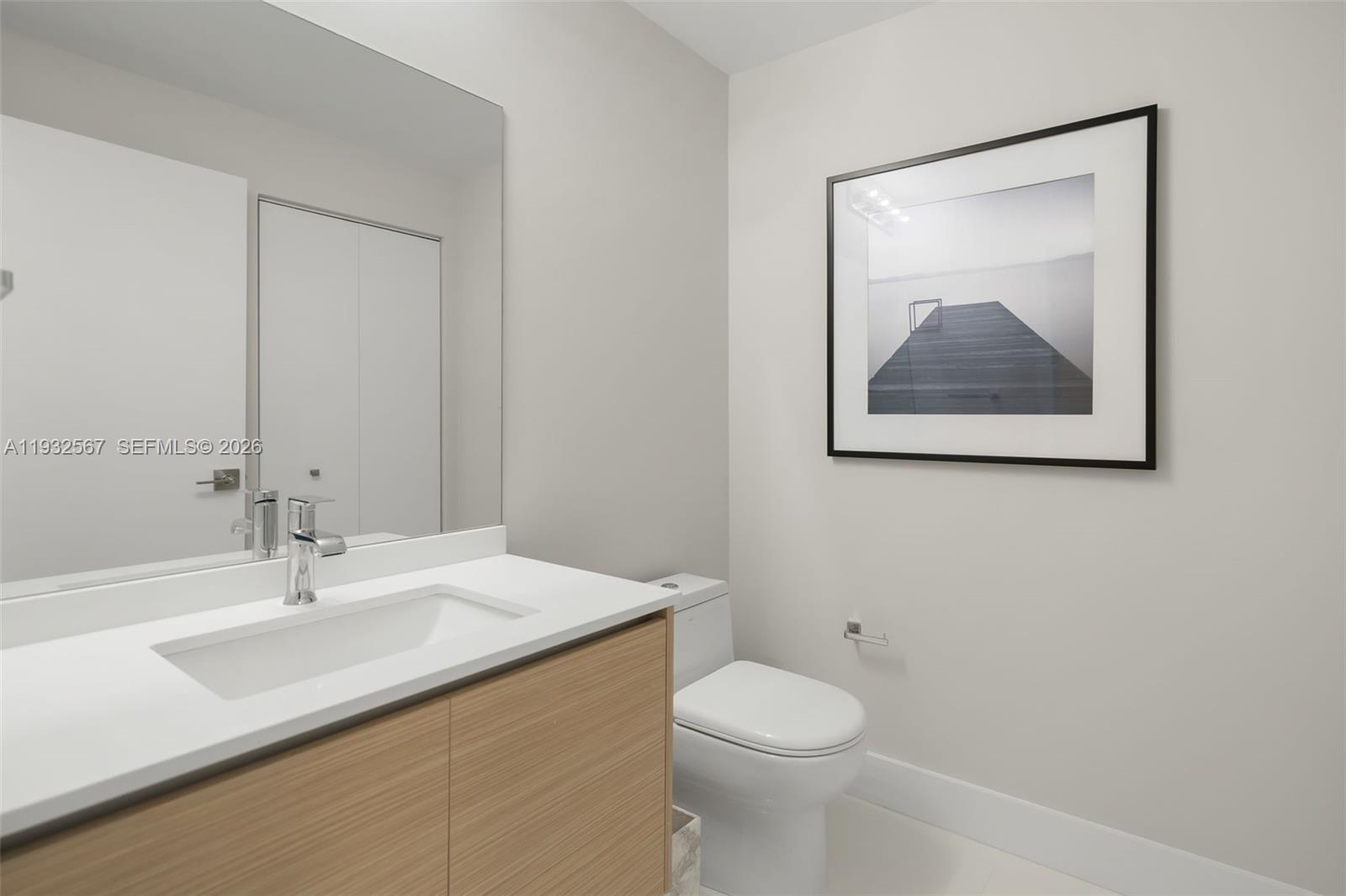 600 NE 27th St #2401, Miami FL 33137