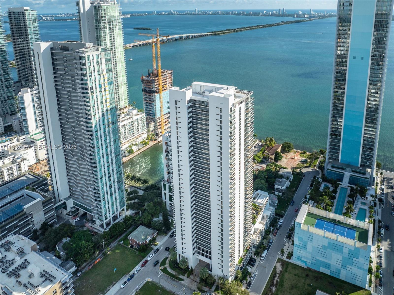 600 NE 27th St #2401, Miami FL 33137