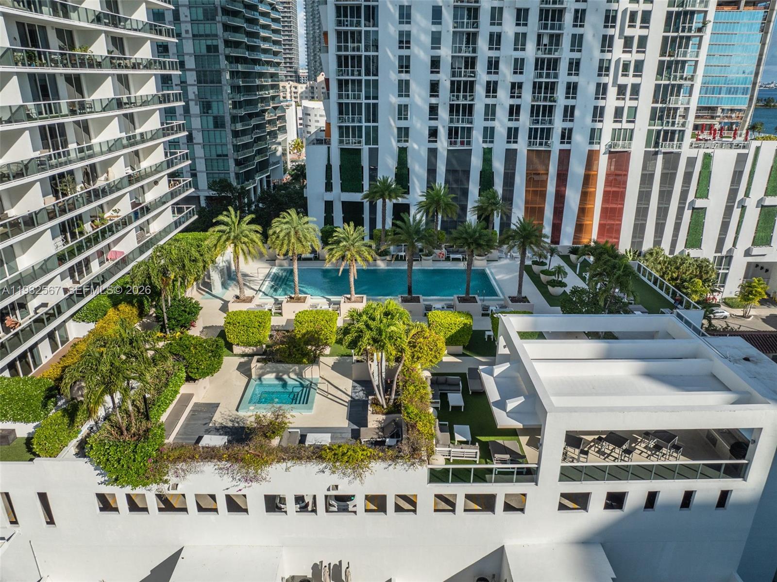 600 NE 27th St #2401, Miami FL 33137