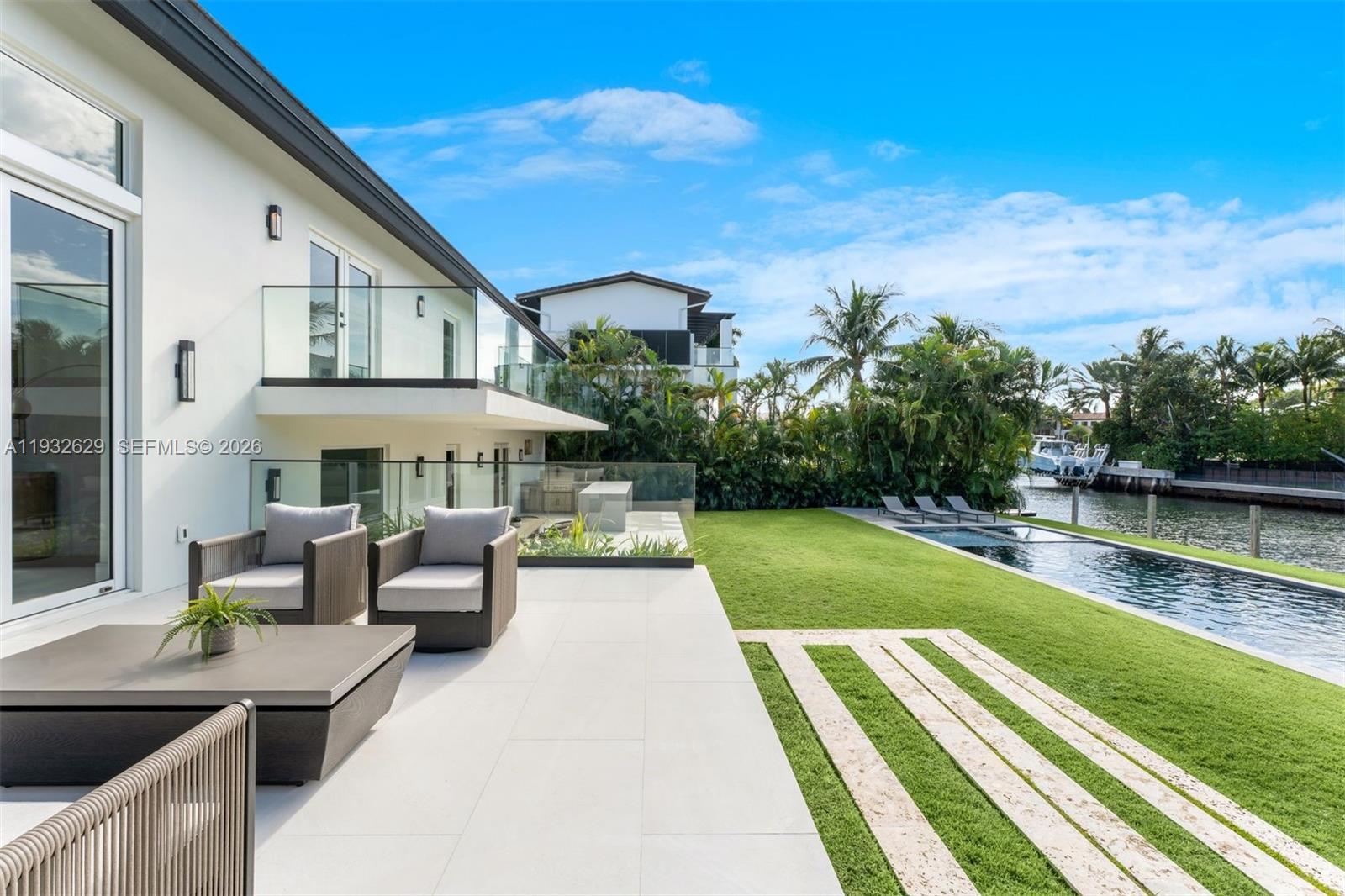 6970 Sunrise Dr, Coral Gables FL 33133