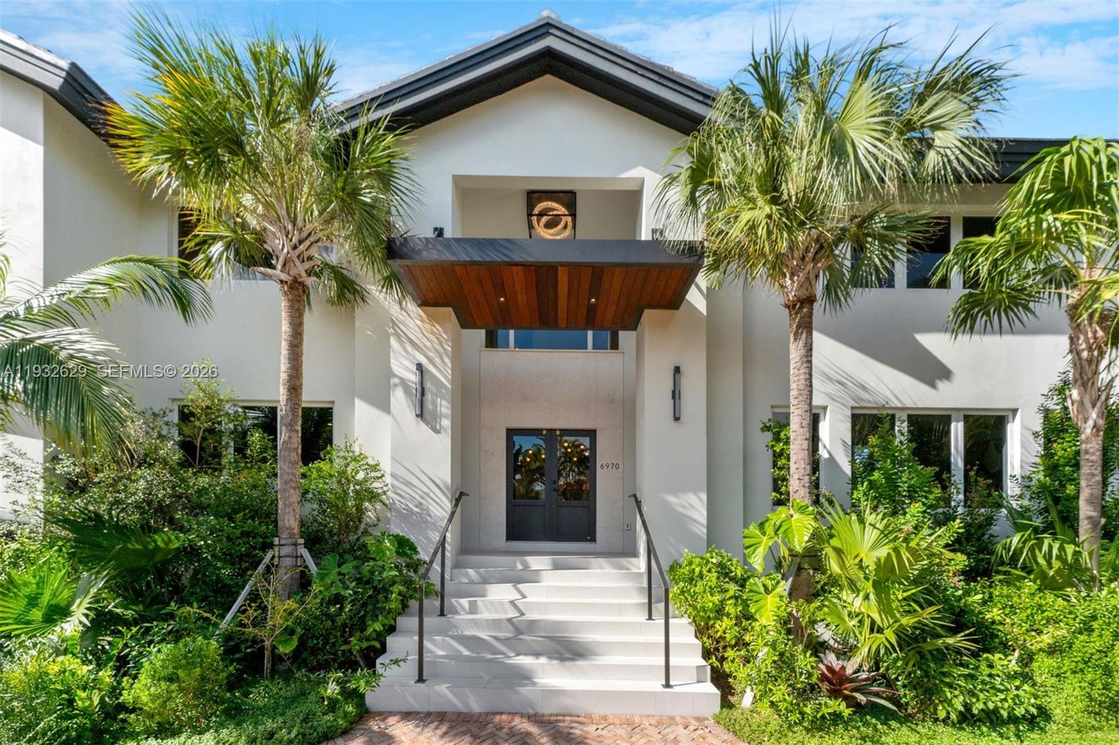 6970 Sunrise Dr, Coral Gables FL 33133