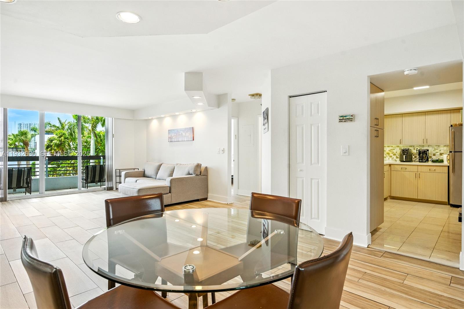 3600 Mystic Pointe Dr #305, Aventura FL 33180