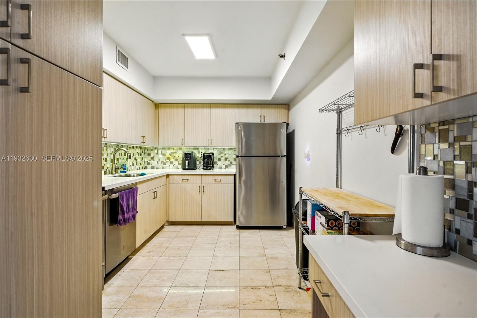 3600 Mystic Pointe Dr #305, Aventura FL 33180
