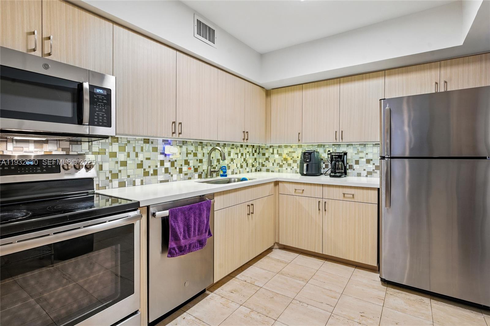 3600 Mystic Pointe Dr #305, Aventura FL 33180
