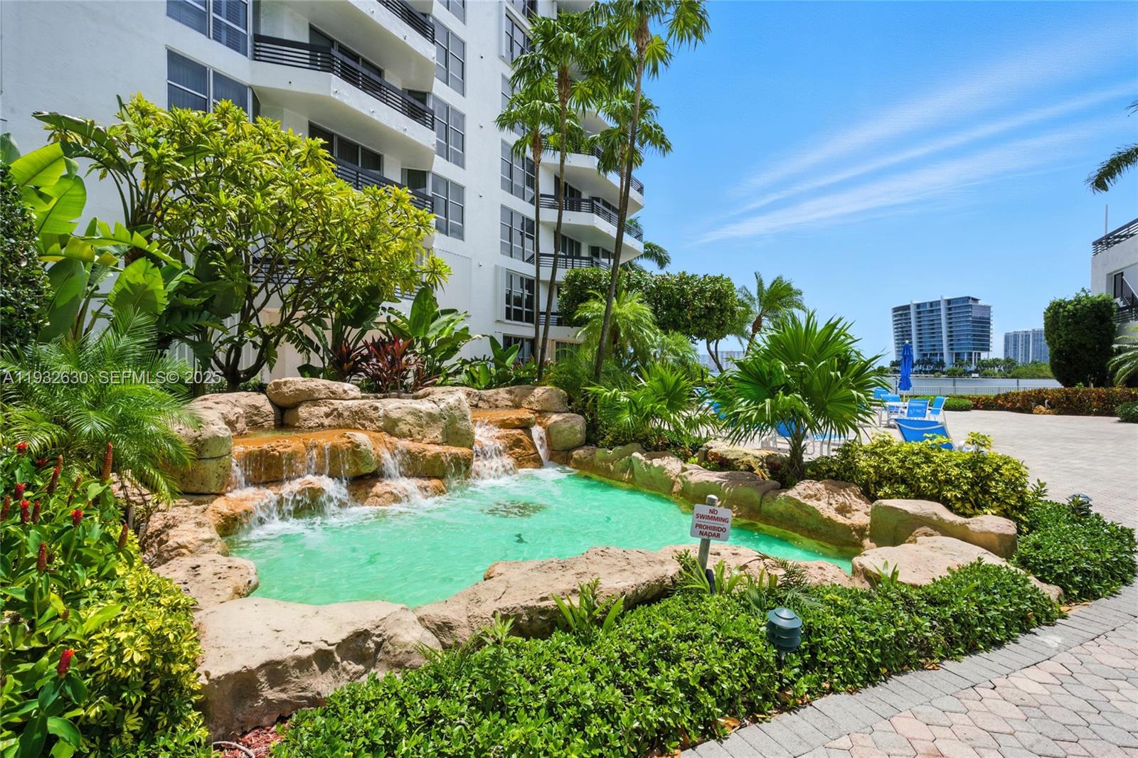 3600 Mystic Pointe Dr #305, Aventura FL 33180