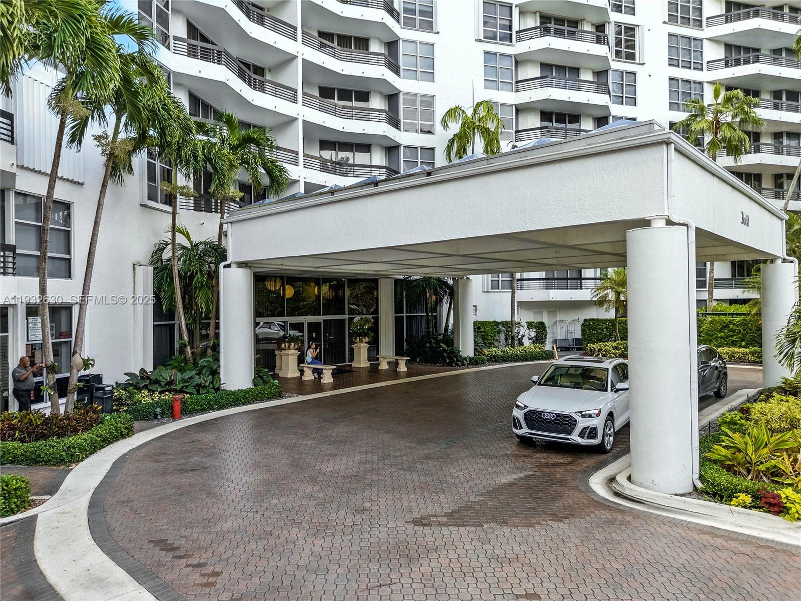 3600 Mystic Pointe Dr #305, Aventura FL 33180