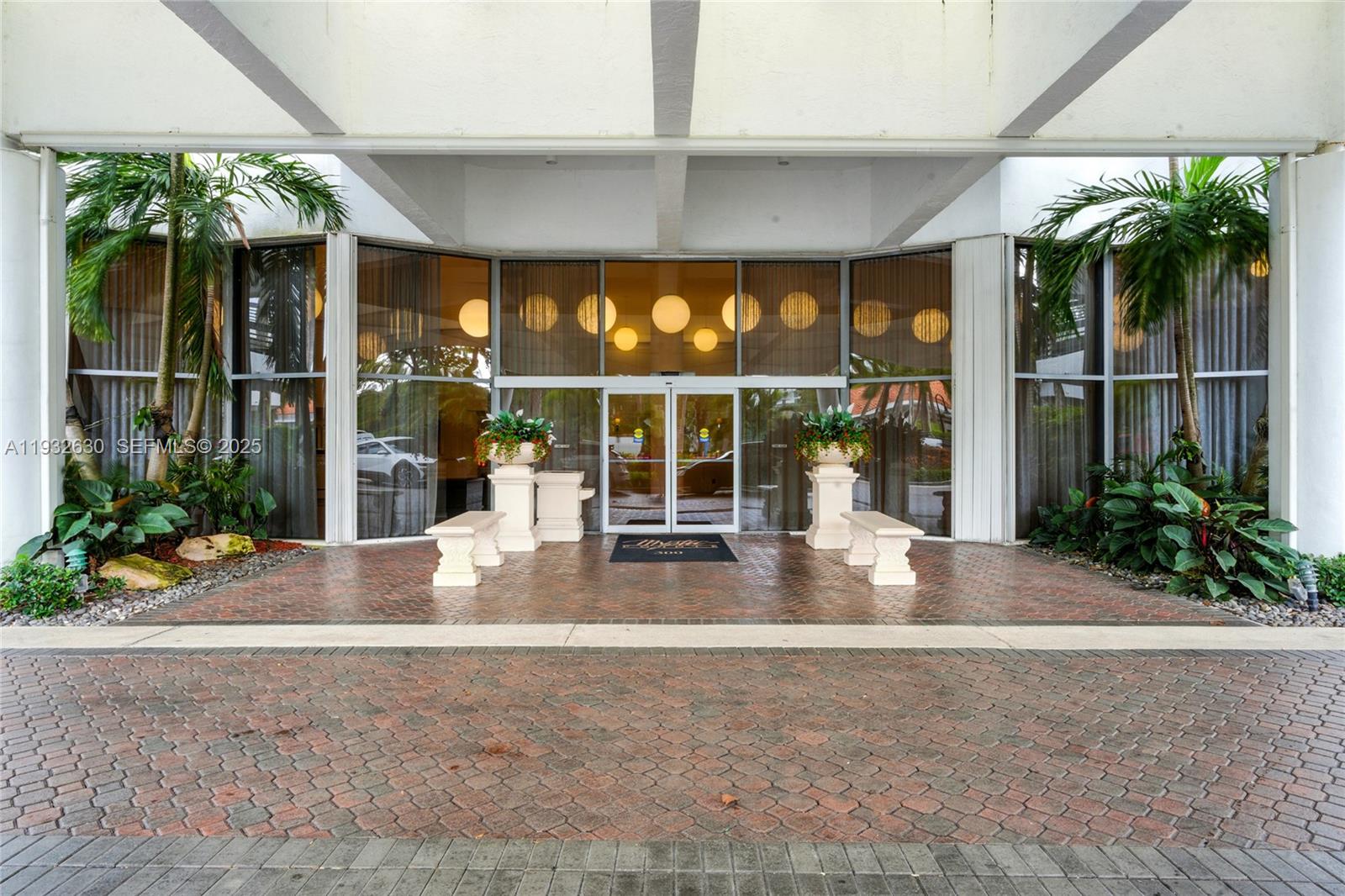 3600 Mystic Pointe Dr #305, Aventura FL 33180