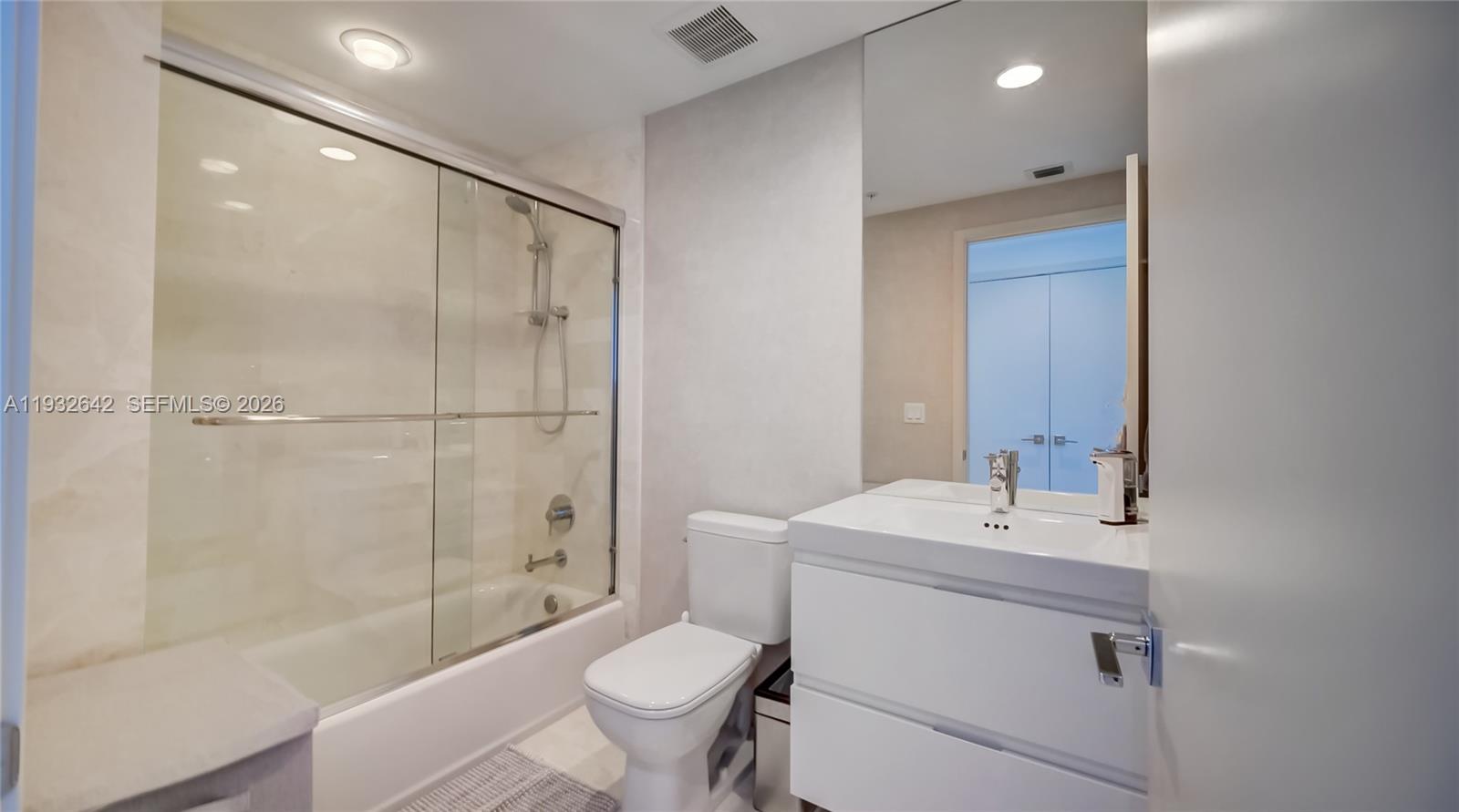 17111 Biscayne Blvd #410, North Miami Beach FL 33160