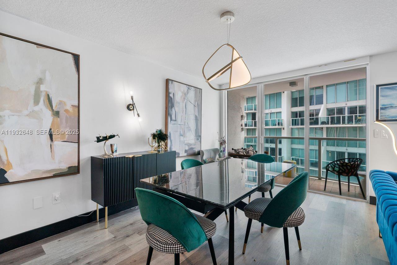 31 SE 5th St #2911, Miami FL 33131