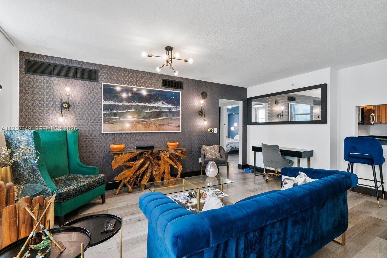 31 SE 5th St #2911, Miami FL 33131