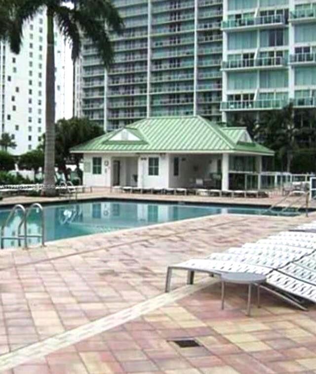 31 SE 5th St #2911, Miami FL 33131