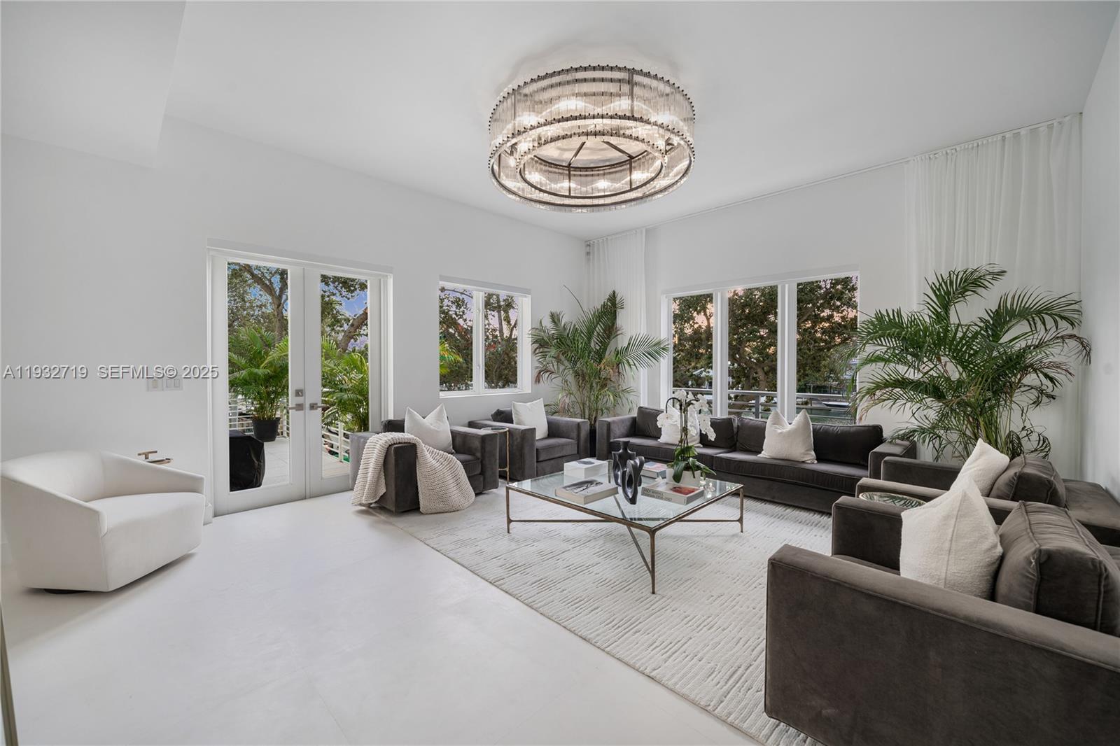 6109 W Laguna Dr W #6109, Miami Beach FL 33141