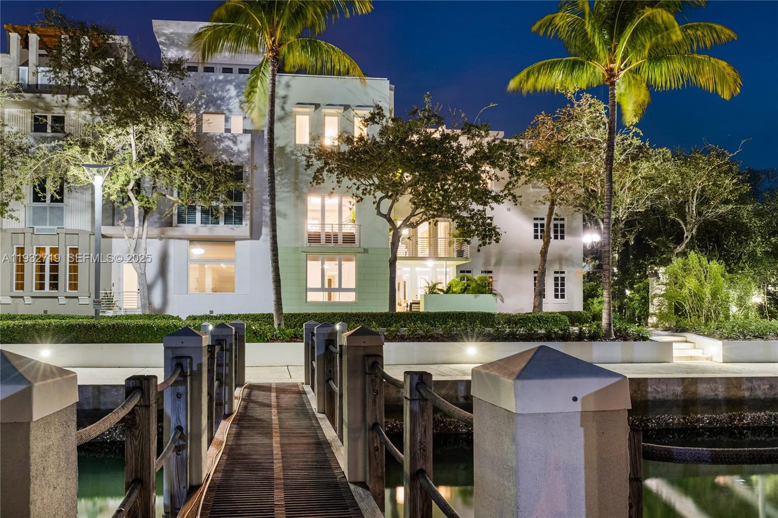 6109 W Laguna Dr W #6109, Miami Beach FL 33141