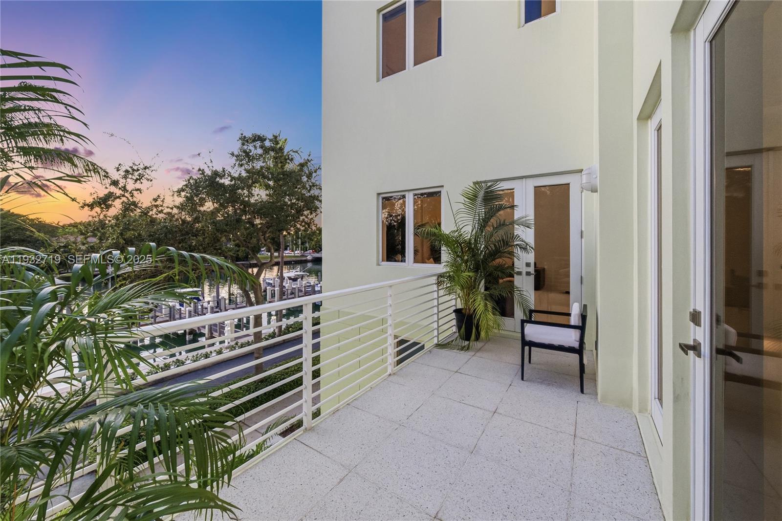 6109 W Laguna Dr W #6109, Miami Beach FL 33141