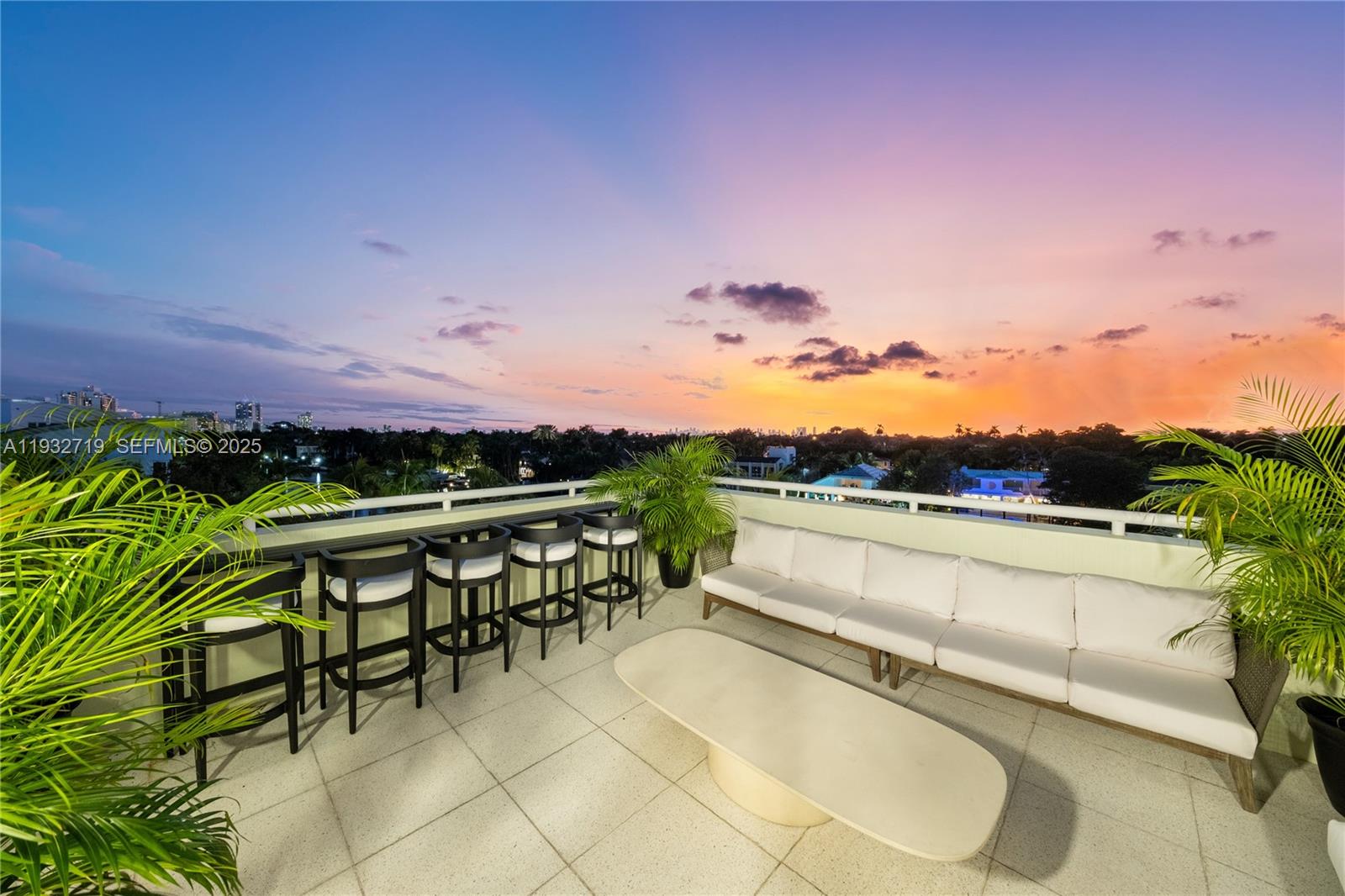 6109 W Laguna Dr W #6109, Miami Beach FL 33141
