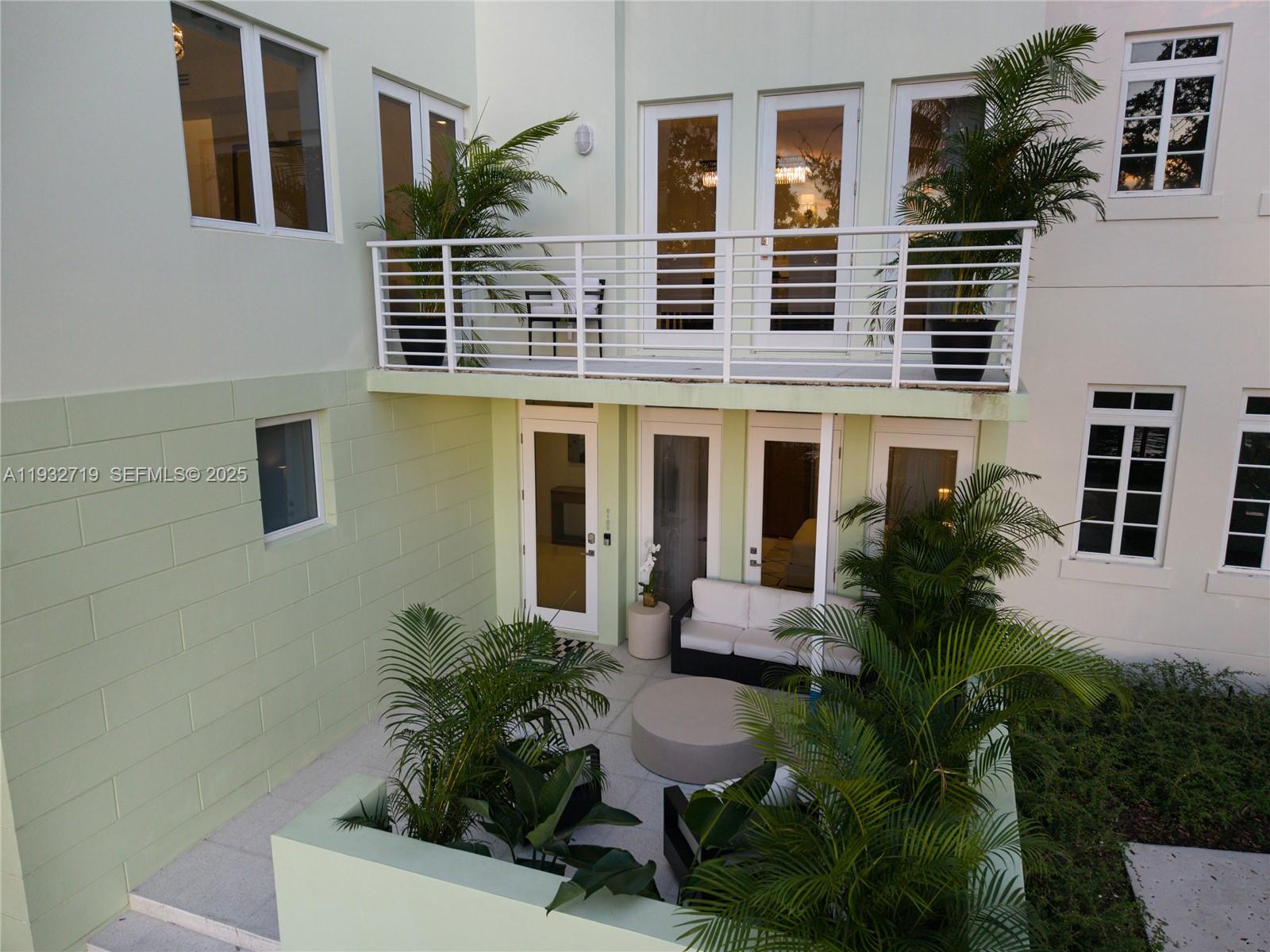 6109 W Laguna Dr W #6109, Miami Beach FL 33141