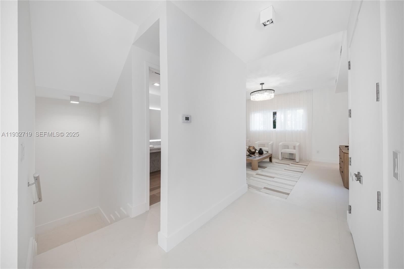 6109 W Laguna Dr W #6109, Miami Beach FL 33141