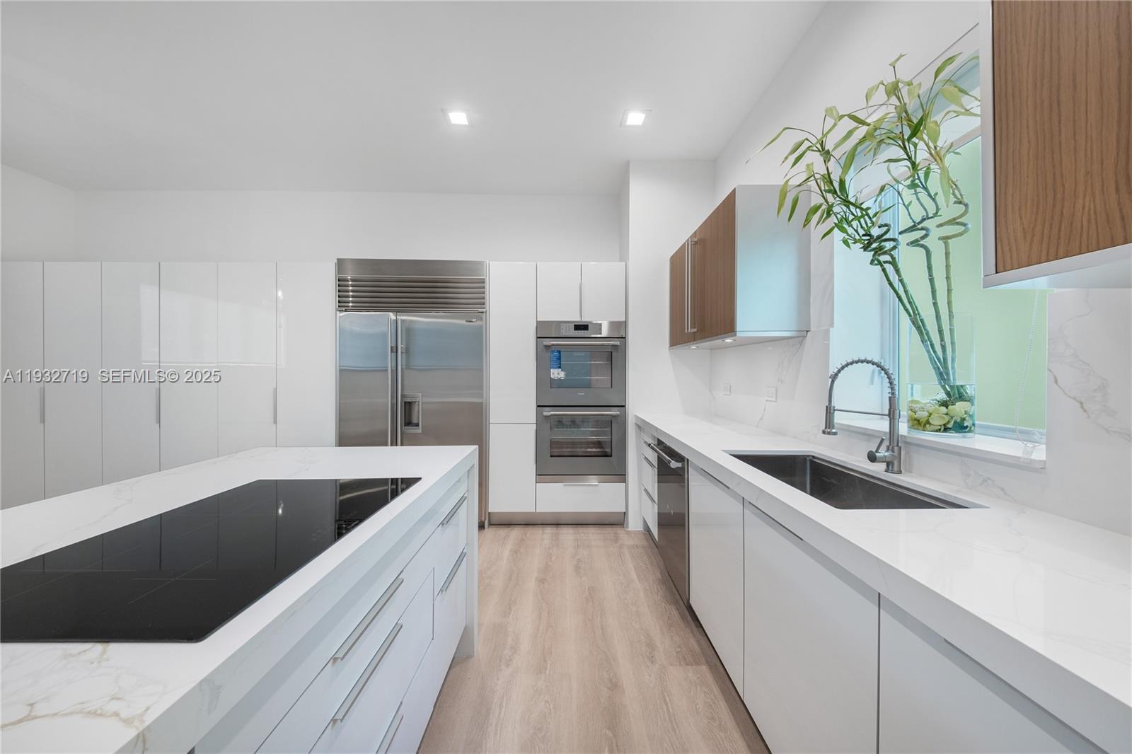 6109 W Laguna Dr W #6109, Miami Beach FL 33141