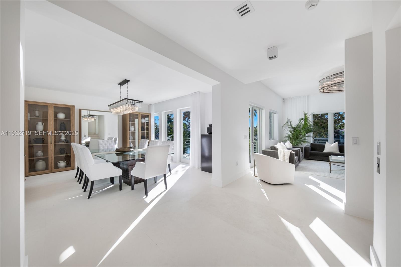 6109 W Laguna Dr W #6109, Miami Beach FL 33141