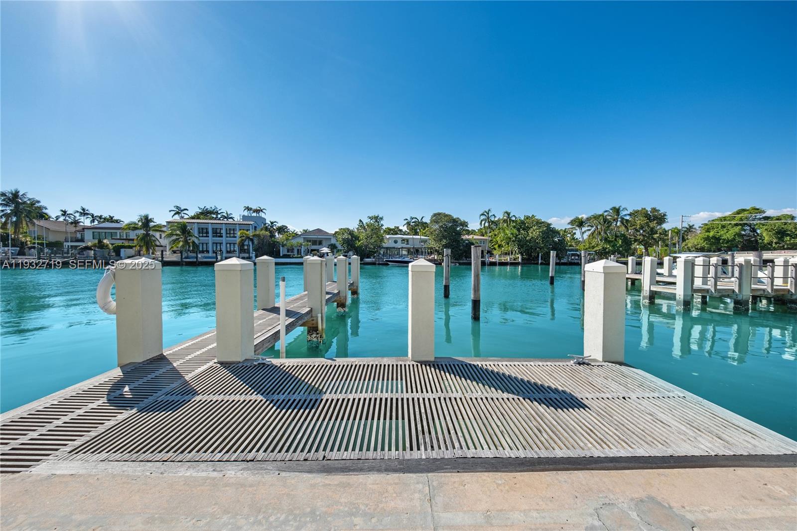 6109 W Laguna Dr W #6109, Miami Beach FL 33141