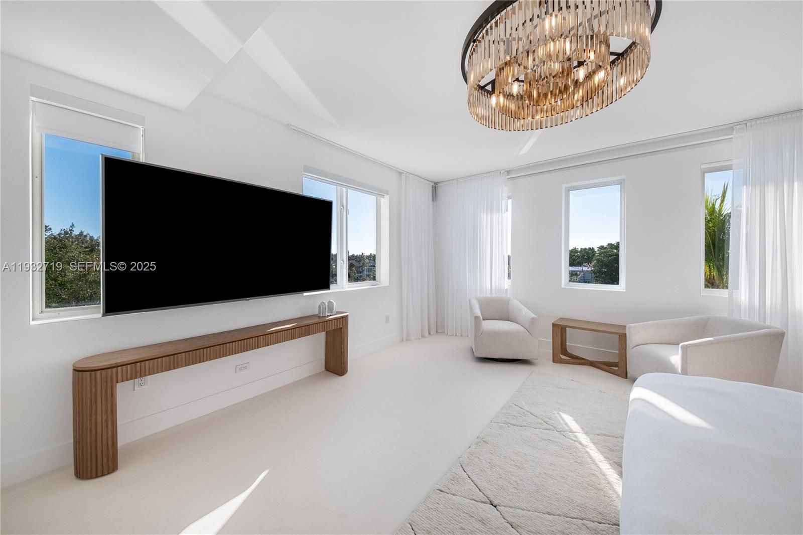 6109 W Laguna Dr W #6109, Miami Beach FL 33141