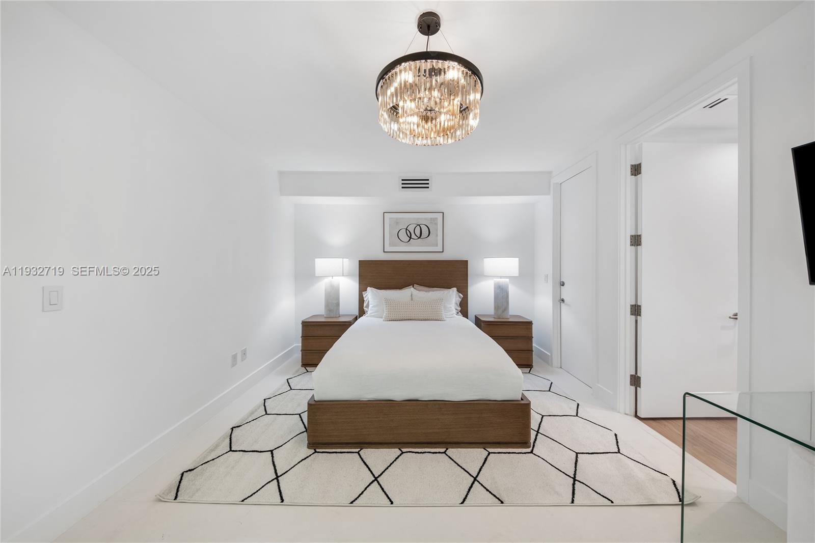 6109 W Laguna Dr W #6109, Miami Beach FL 33141