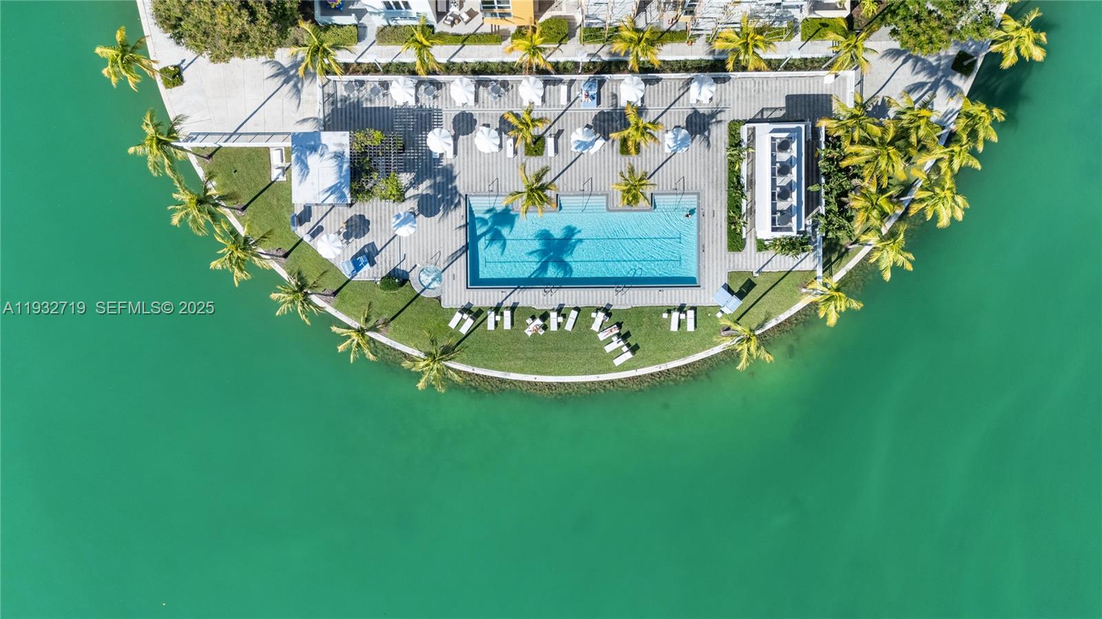 6109 W Laguna Dr W #6109, Miami Beach FL 33141