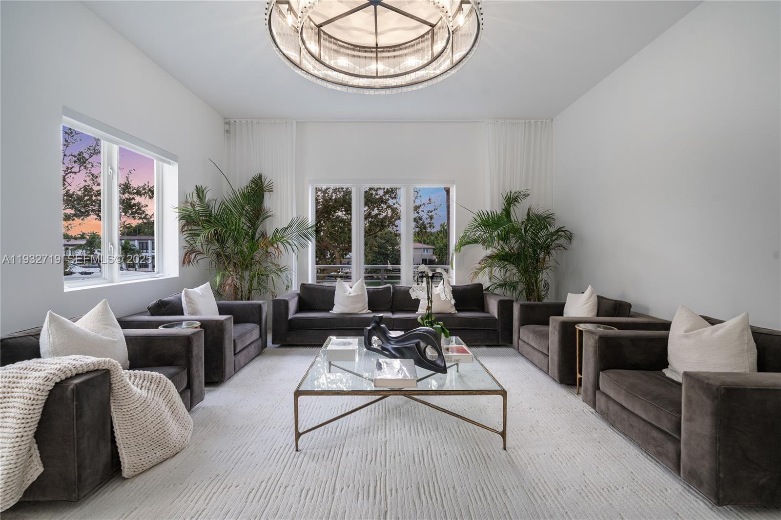 6109 W Laguna Dr W #6109, Miami Beach FL 33141