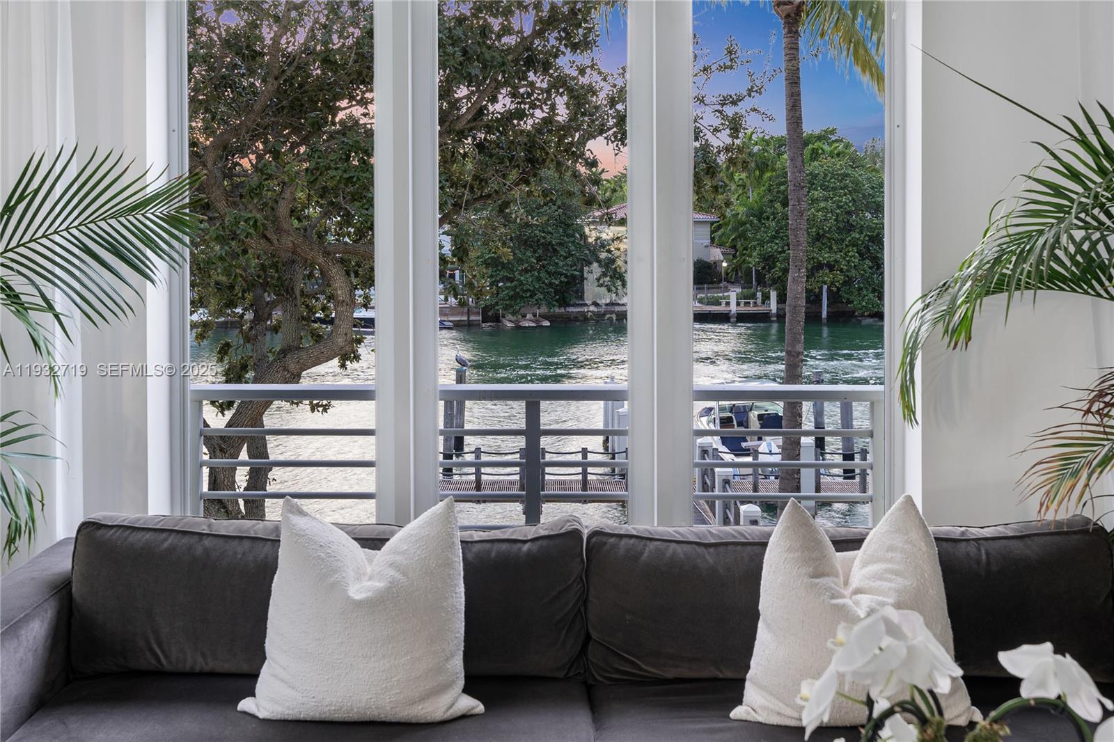 6109 W Laguna Dr W #6109, Miami Beach FL 33141