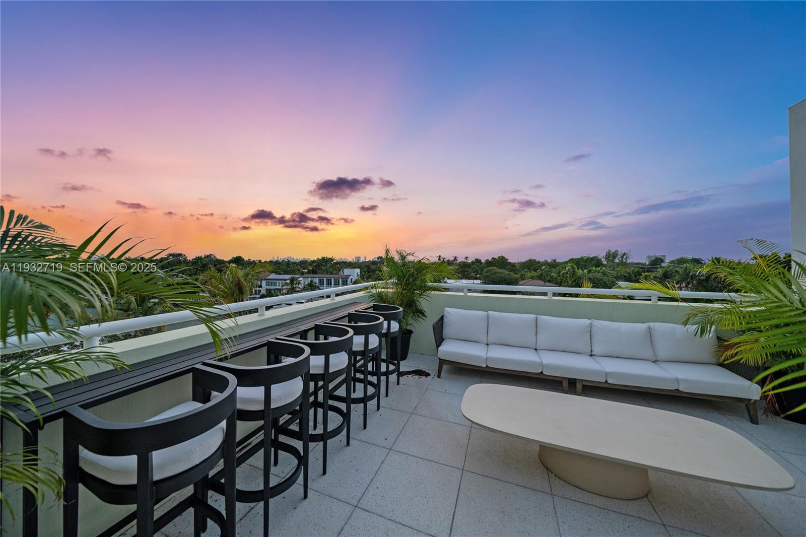 6109 W Laguna Dr W #6109, Miami Beach FL 33141