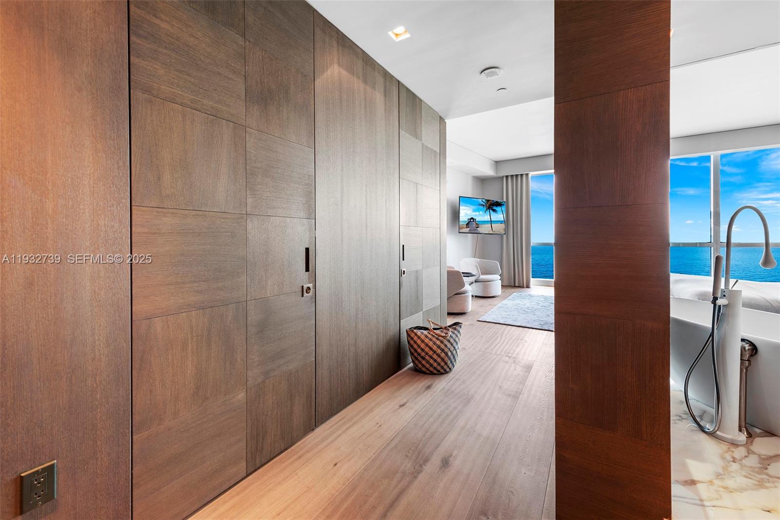 Bal Harbour FL 33154 - A11932739