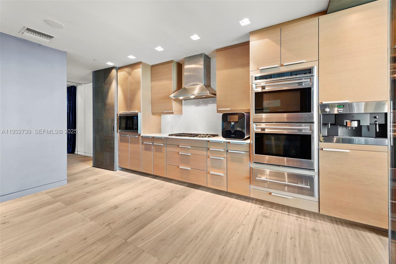 Bal Harbour FL 33154 - A11932739