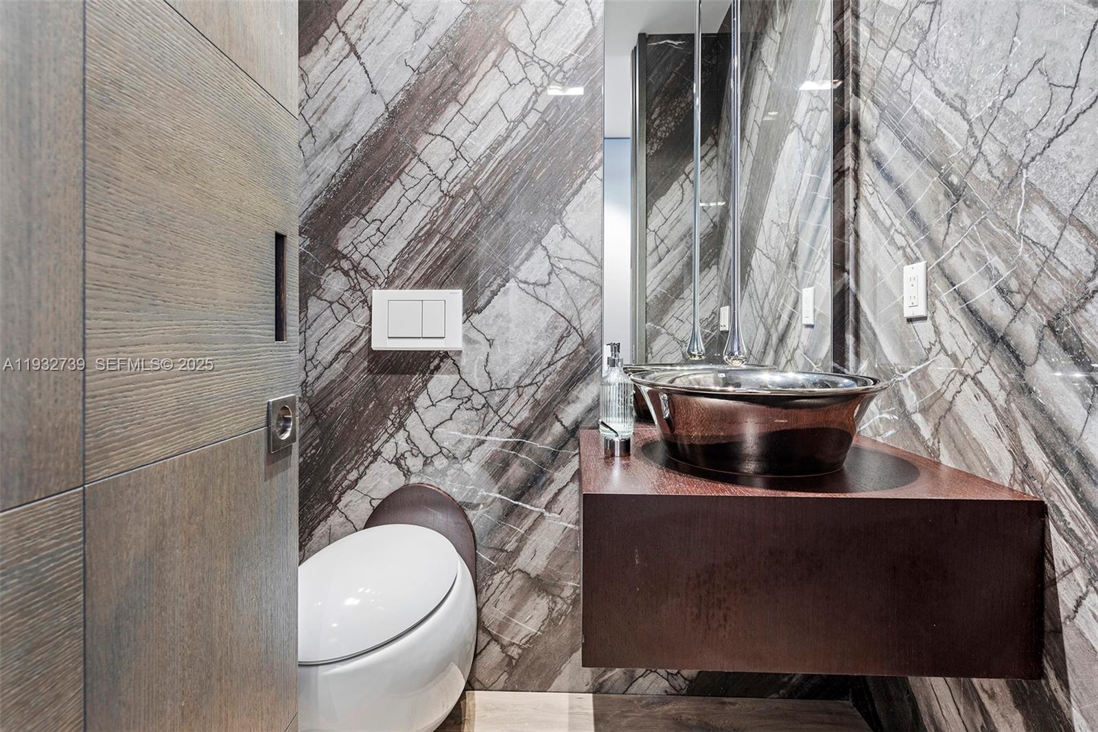 Bal Harbour FL 33154 - A11932739