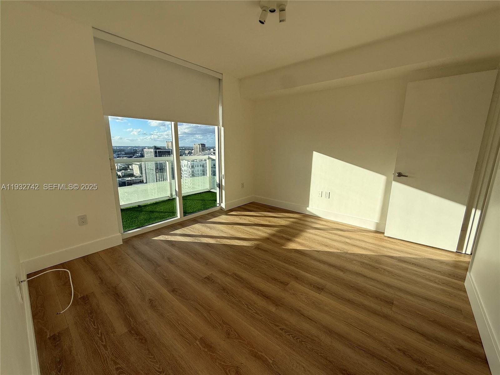 50 Biscayne Blvd #4807, Miami FL 33132