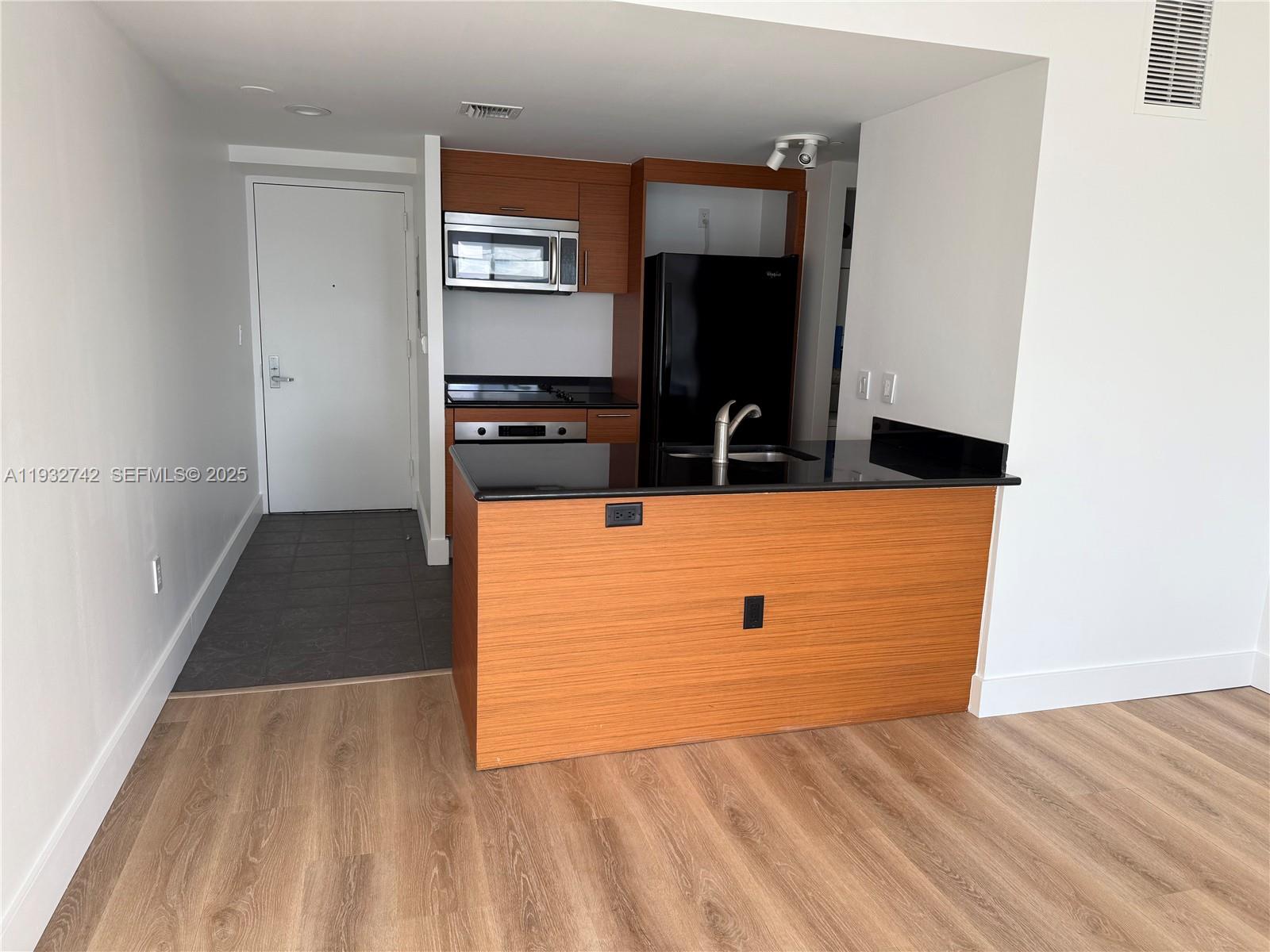 50 Biscayne Blvd #4807, Miami FL 33132