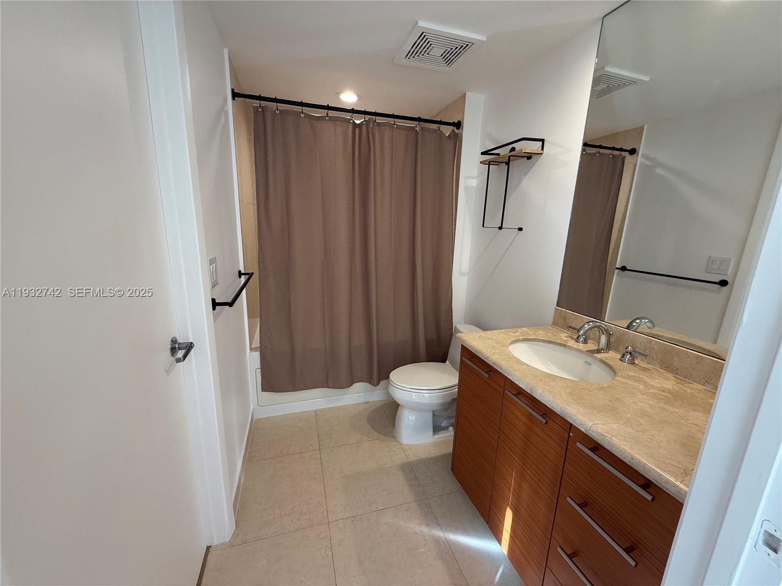 50 Biscayne Blvd #4807, Miami FL 33132