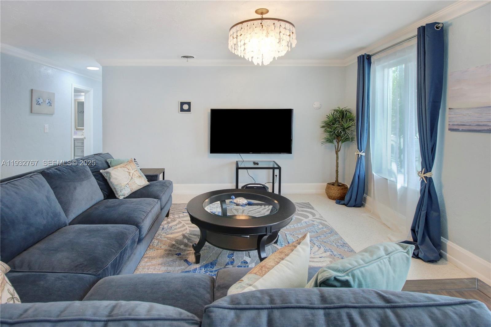 517 NE 2nd Pl, Dania Beach FL 33004