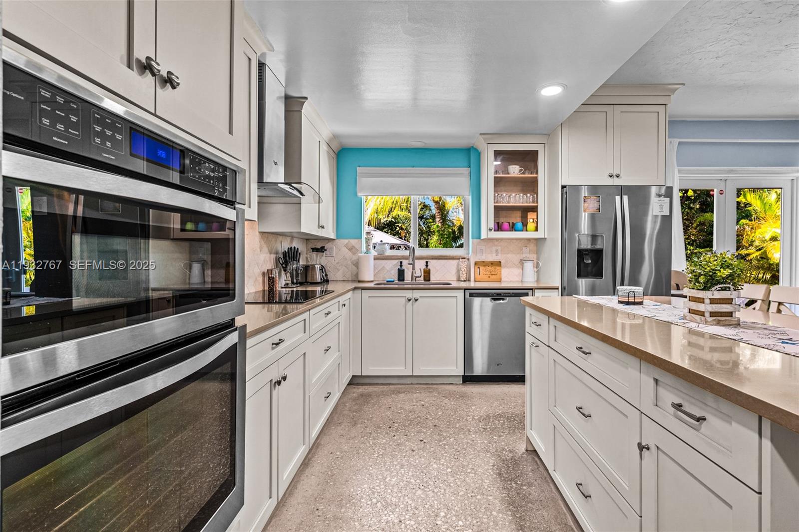 517 NE 2nd Pl, Dania Beach FL 33004